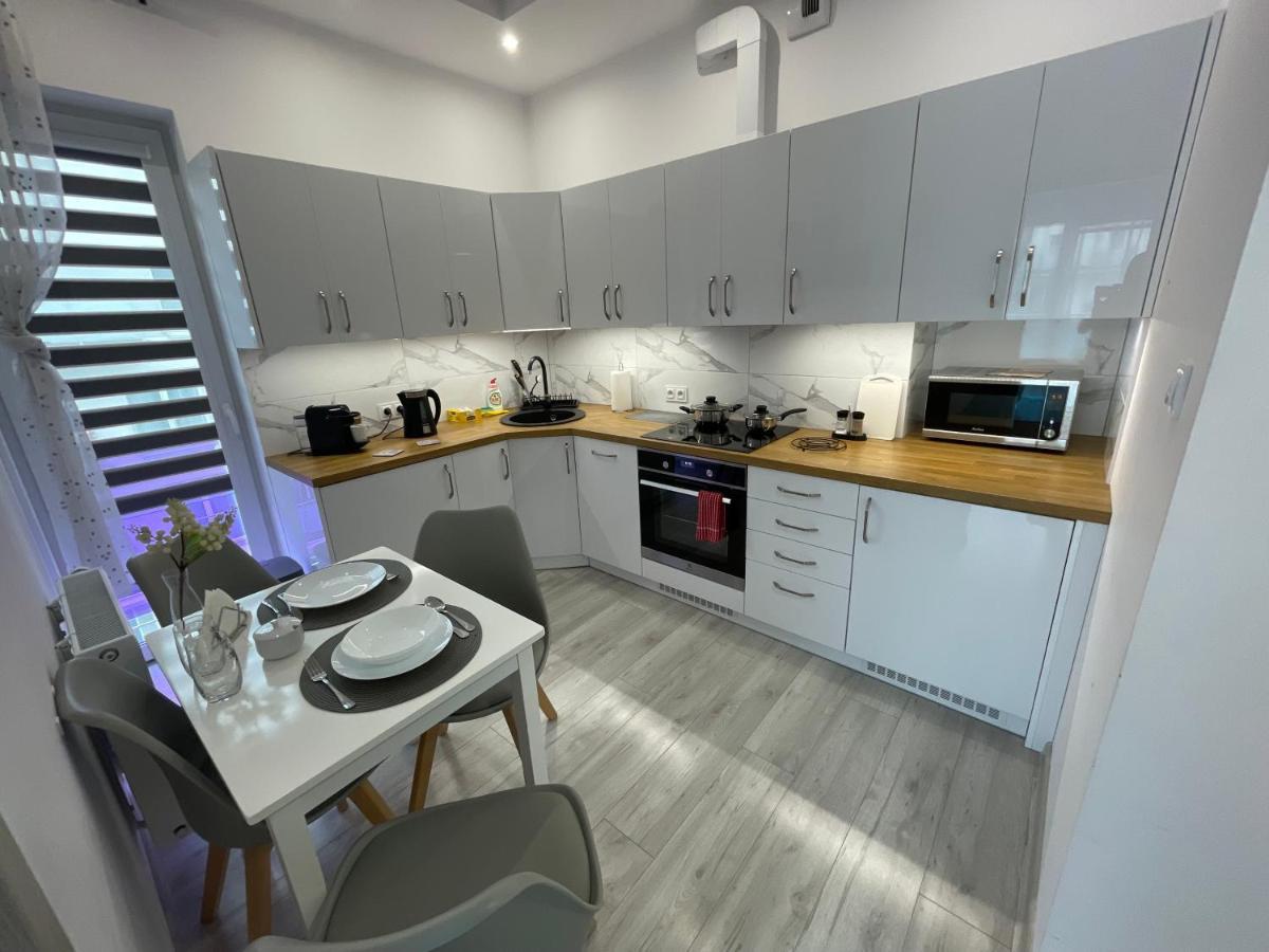 Apartament Nowoczesny Komfortowy Kustronia Z Garazem Balkonem Wanna Бельско-Бяла Экстерьер фото